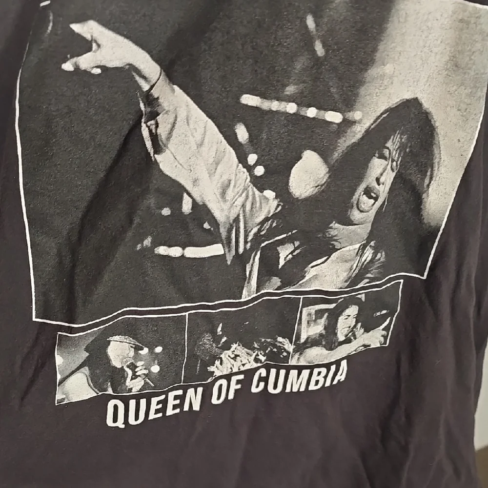 Selena Black Graphic T-Shirt - Picture 3 of 5